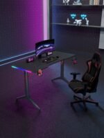 جهاز بلاي ستيشن الرقمي بسعة 825 جيجابايت مع طاولة غاماكس RGB سوداء بأبعاد 140*60*74 وكرسي ألعاب غاماكس جلدي - Image 9